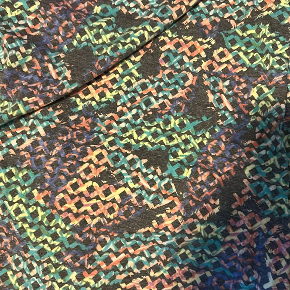 Lularoe Patterned Top and  Skirt - Picture 7 of 8